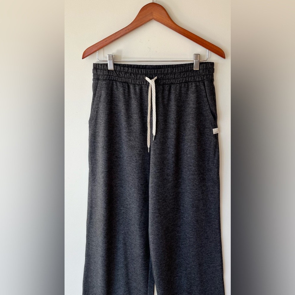 Vuori Halo Essential Wide Leg Pants Women's Size Medium Heather Grey - Picture 7 of 9